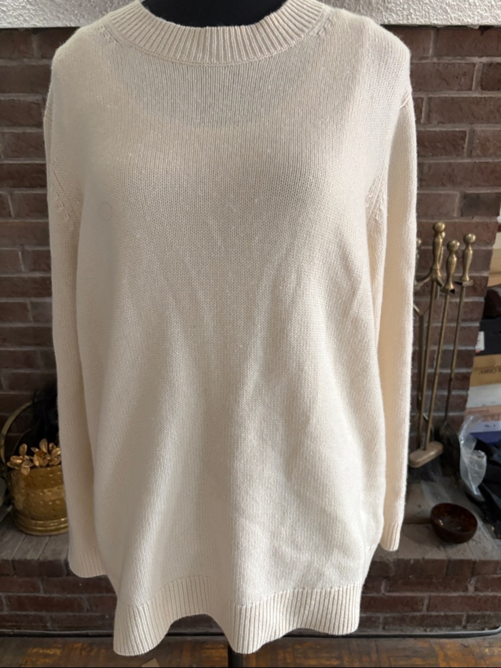 Theory Cream Cashmere Crewneck Sweater